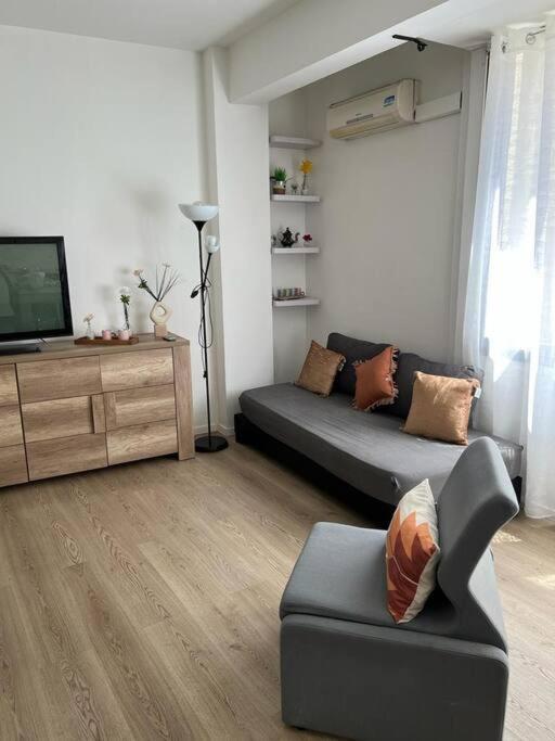 Le Building: 5 Pax Centre Marseille